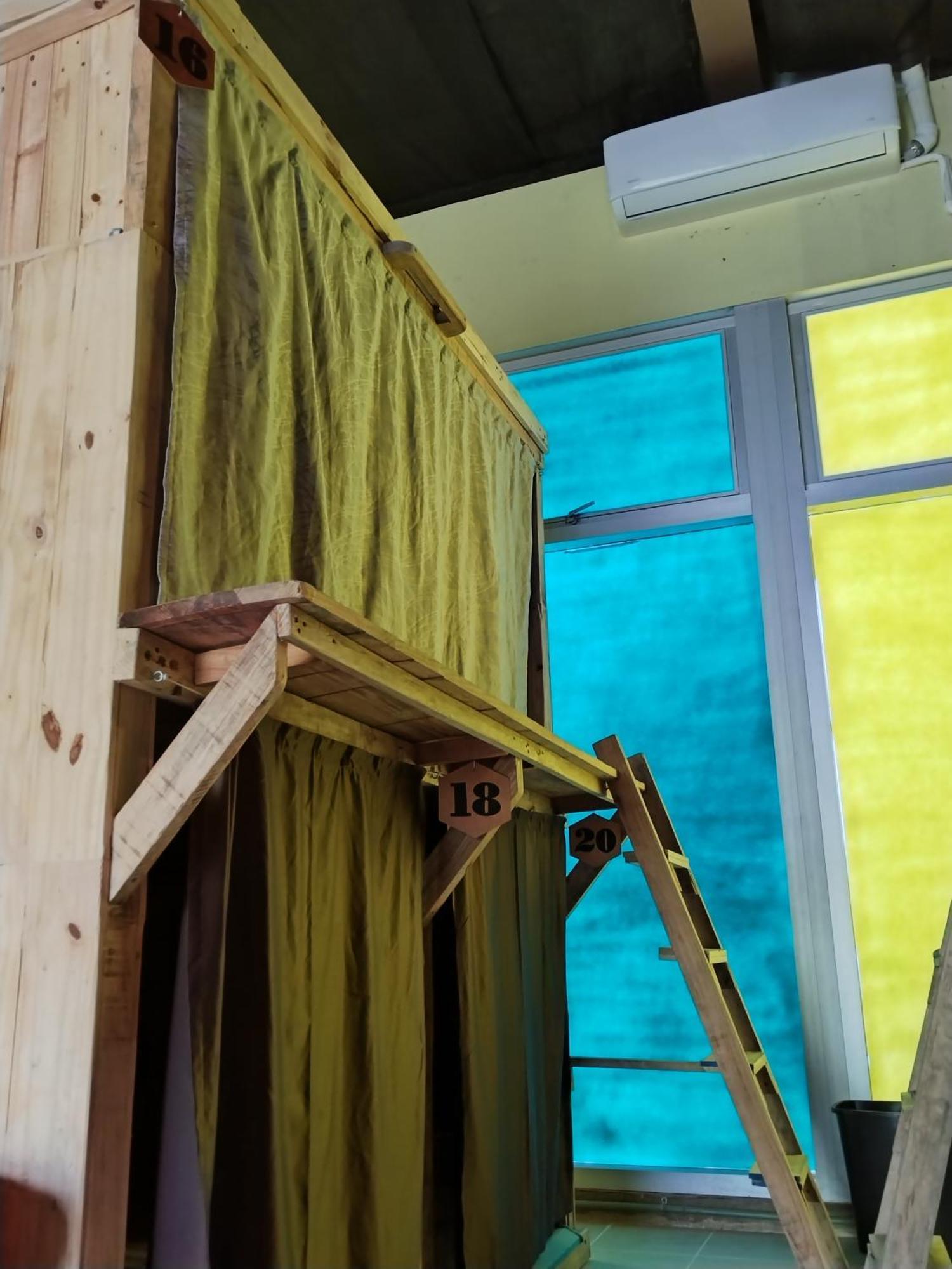 Hostel Tropico 20 Pdc Playa del Carmen Eksteriør bilde