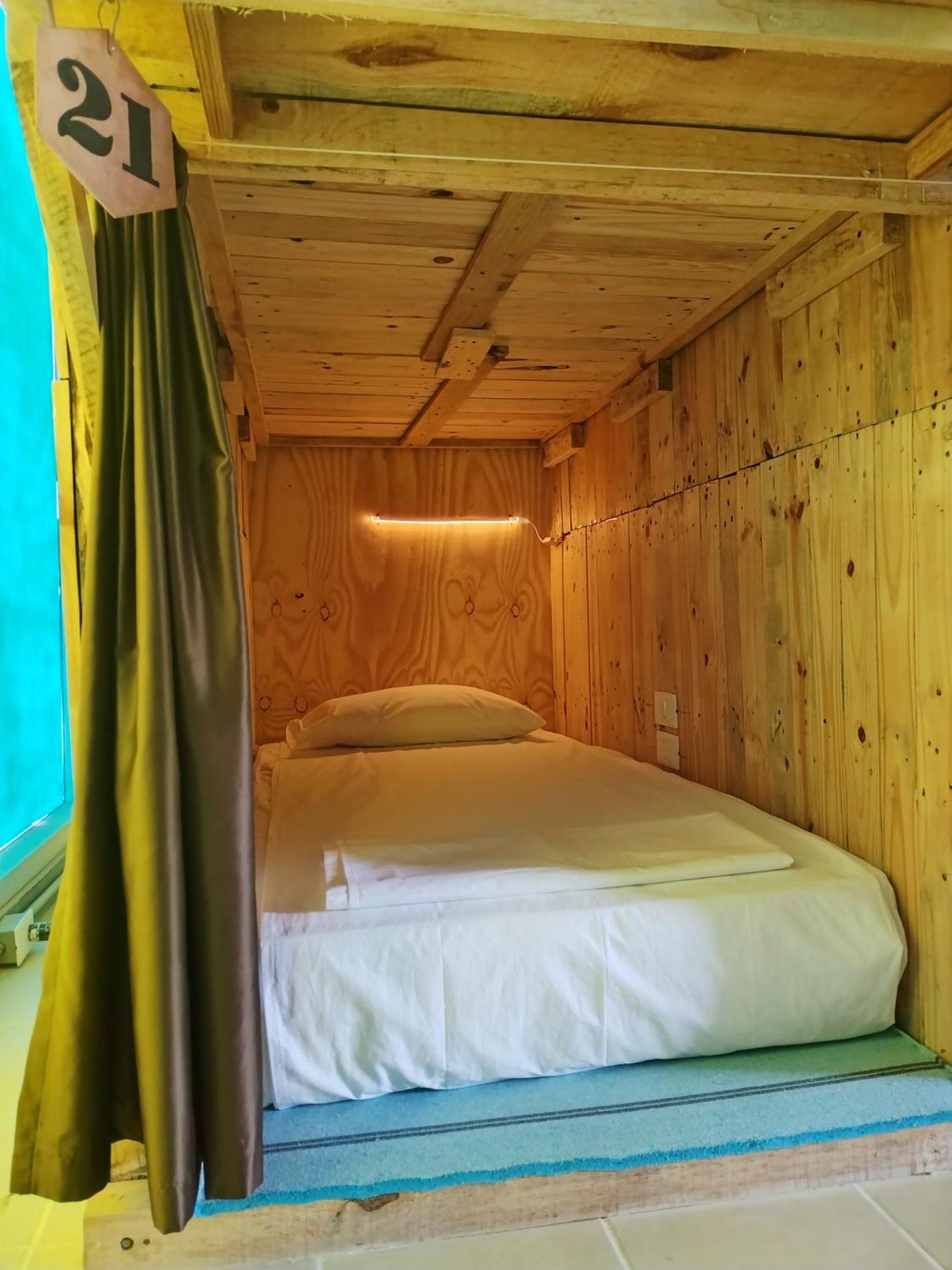 Hostel Tropico 20 Pdc Playa del Carmen Eksteriør bilde